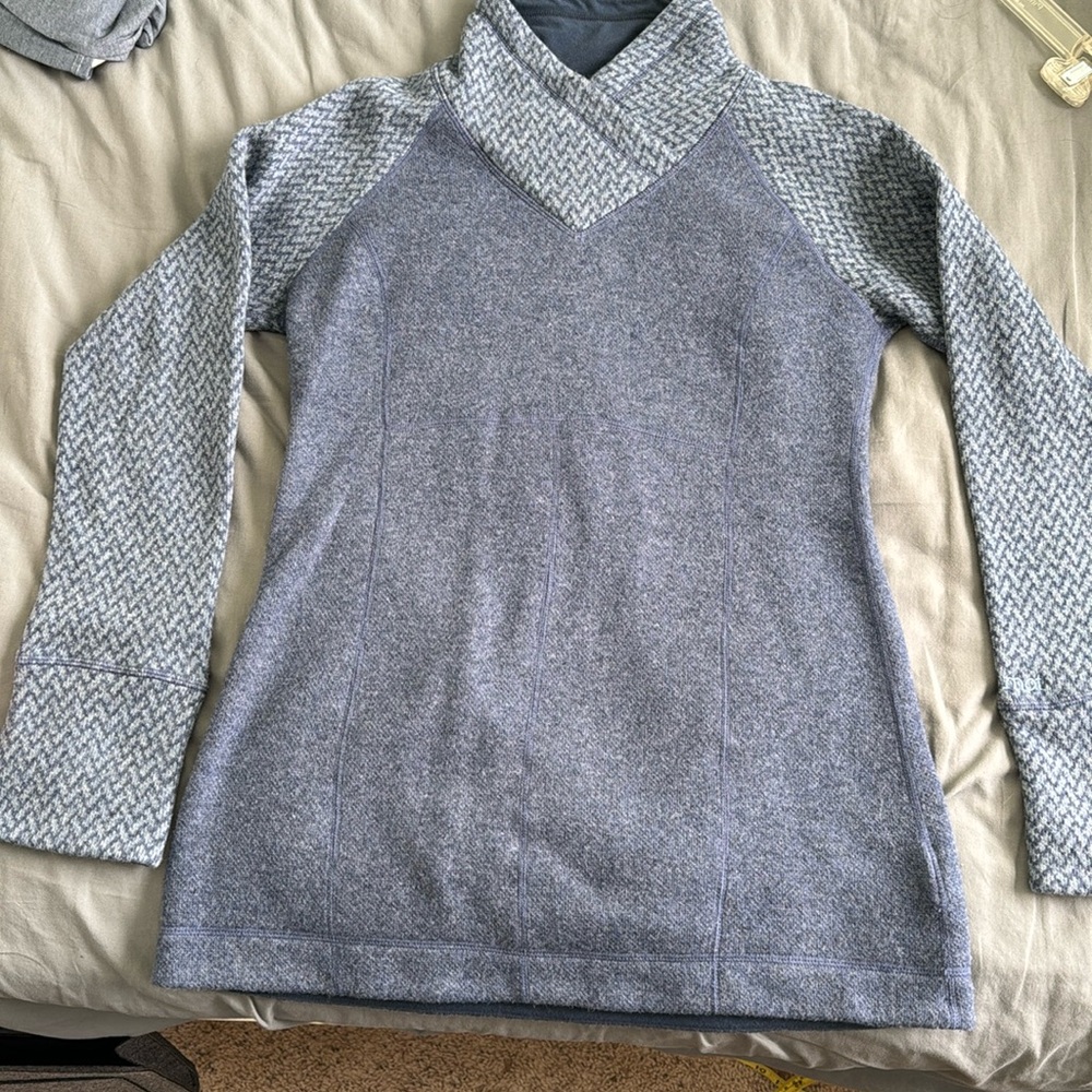 Marmot small sweater fleece tunic top